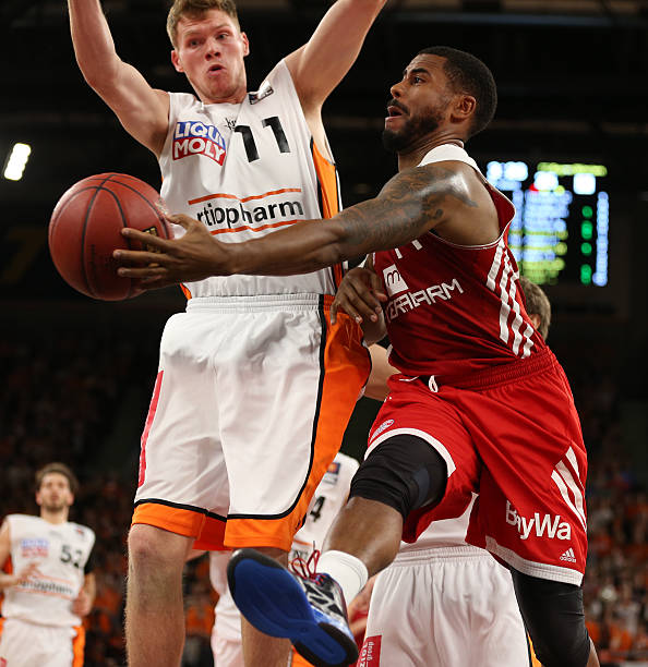 布置也发挥 布置也发挥