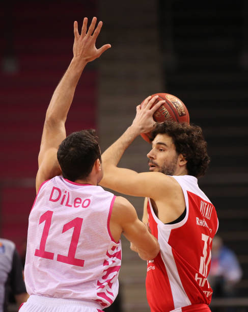 对阵斯蒂芬 对阵斯蒂芬